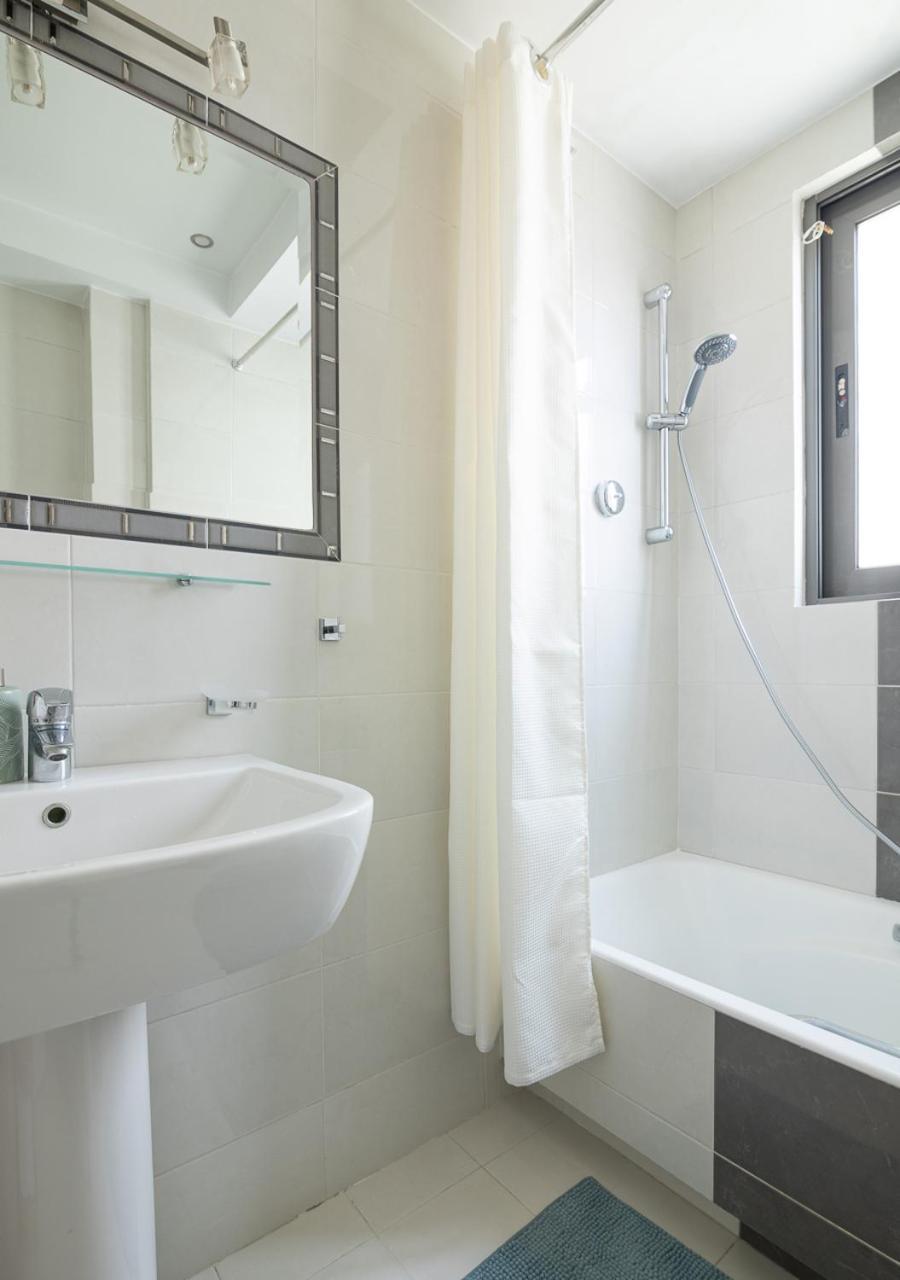 Elegant Apt 50Meters Close Acropolis Atene Esterno foto