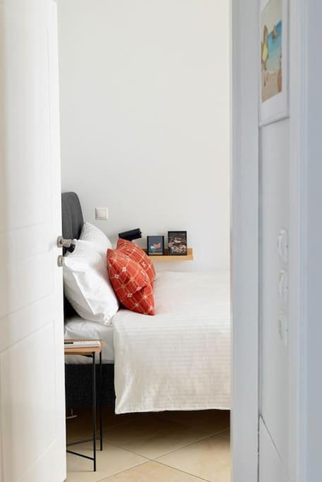 Elegant Apt 50Meters Close Acropolis Atene Esterno foto