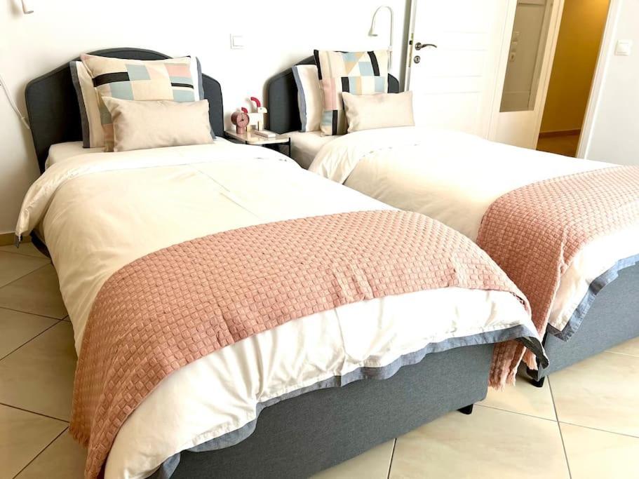 Elegant Apt 50Meters Close Acropolis Atene Esterno foto