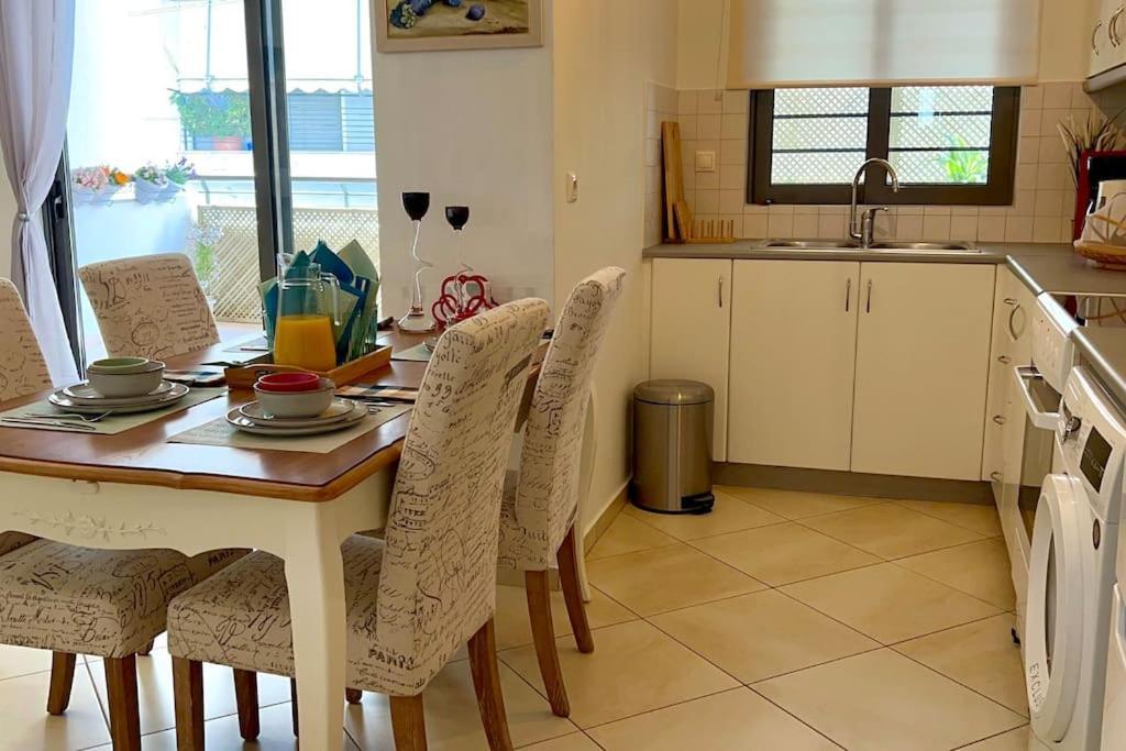 Elegant Apt 50Meters Close Acropolis Atene Esterno foto